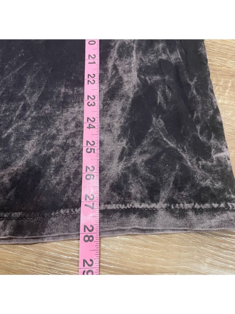 Onnox One Hell of a Milf Graphic T-Shirt Women's Size L Black Grey Tie-Dye Tee - Picture 7 of 7